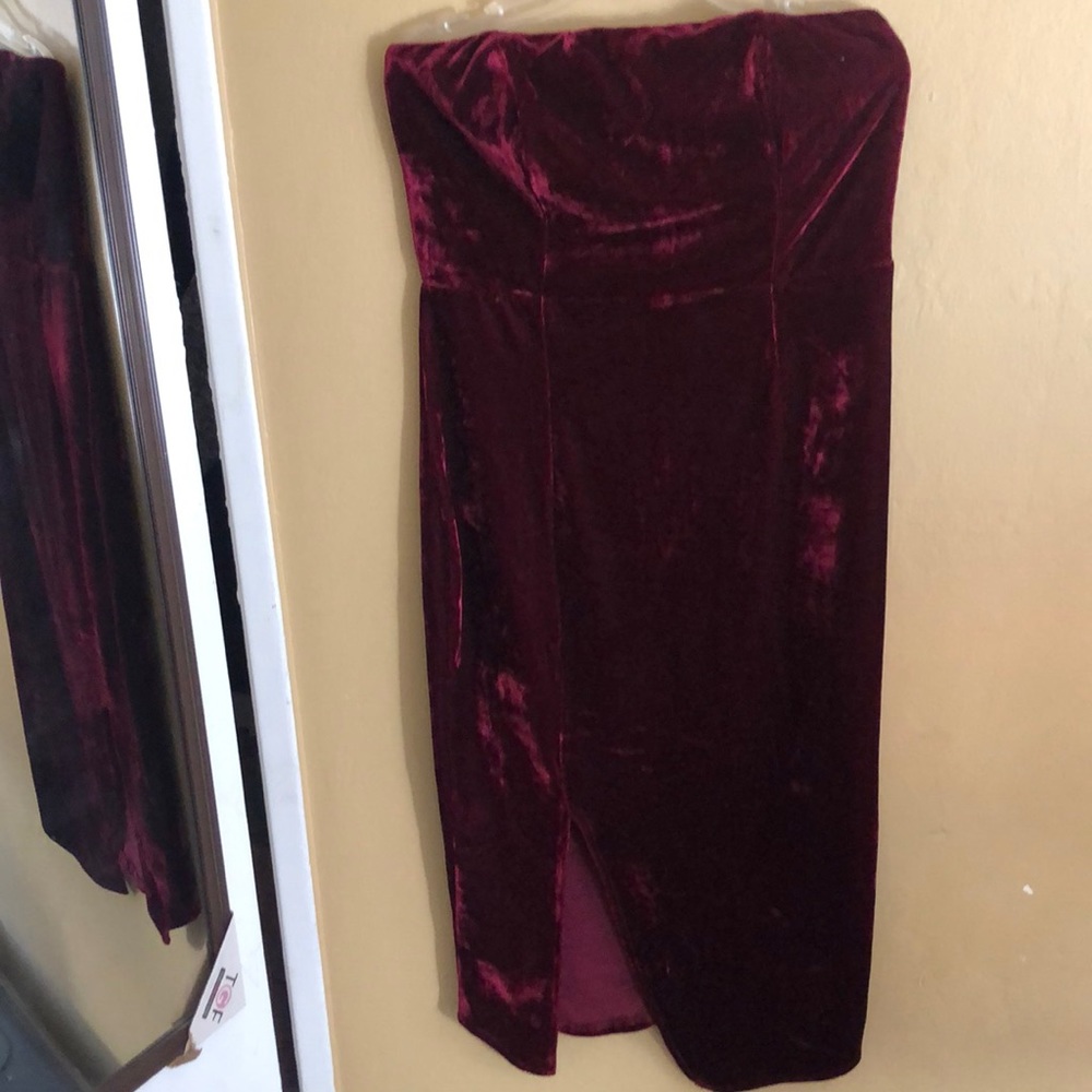 Strapless Velvet Midi Dress in Burgundy